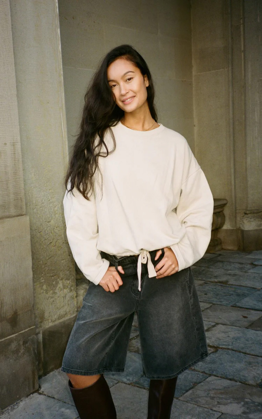 zoom in on Beige Sweater/trui image Beige Sweater/trui image