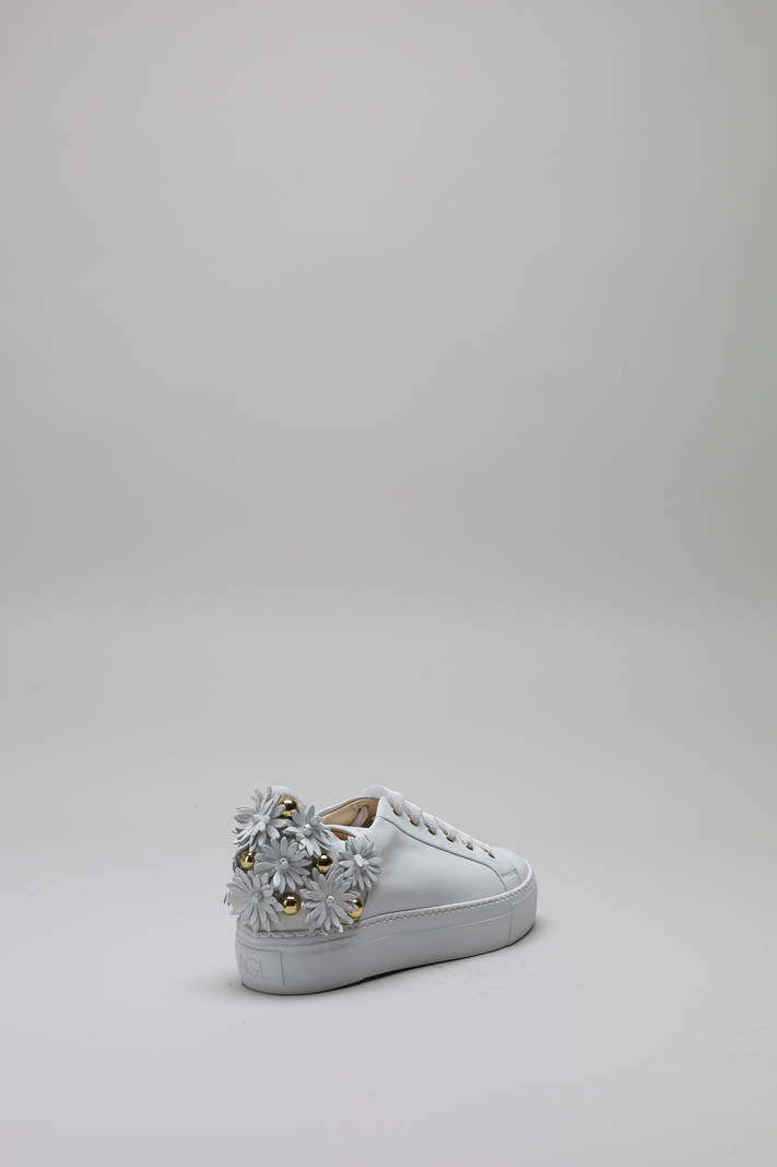zoom in on Wit Sneaker image Wit Sneaker image