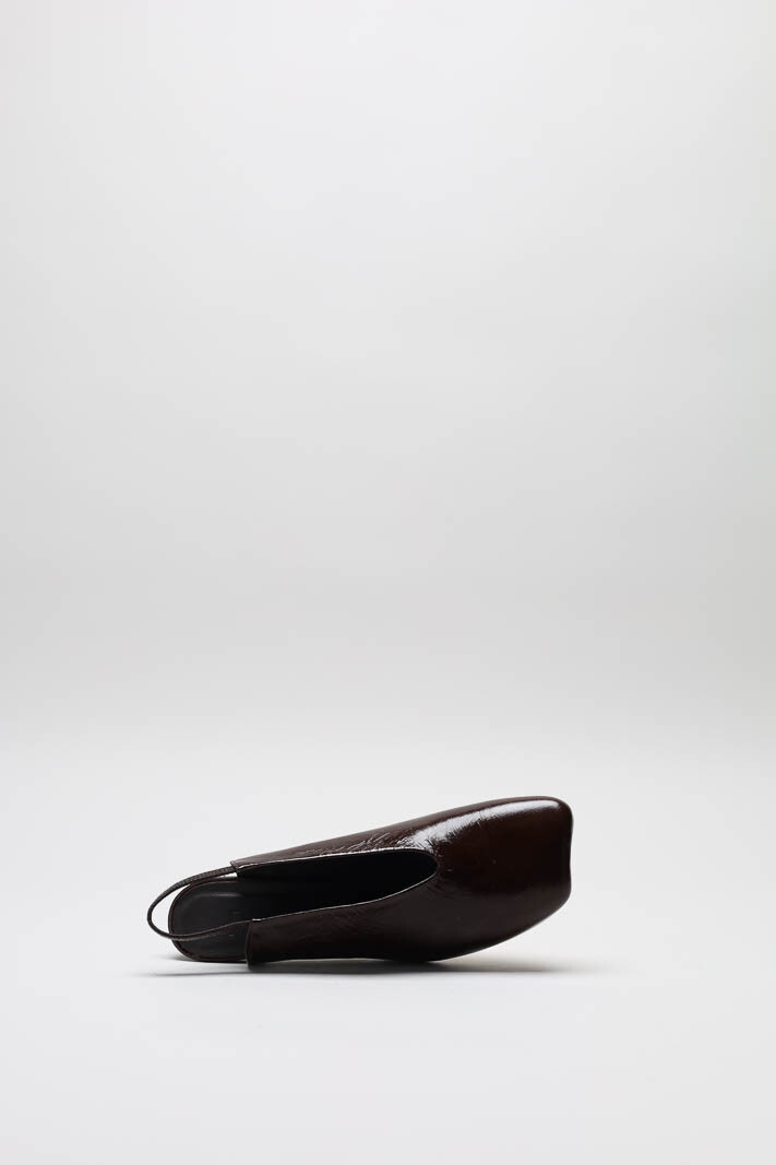 Donkerbruin Pump image