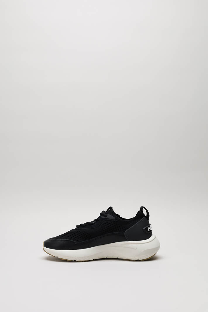 zoom in on Zwart Sneaker image Zwart Sneaker image