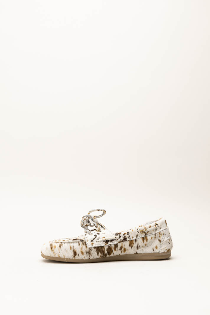 zoom in on Beige Bootschoen image Beige Bootschoen image