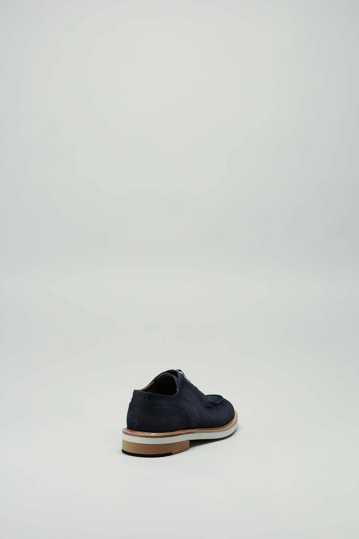 zoom in on Blauw Veterschoen image Blauw Veterschoen image