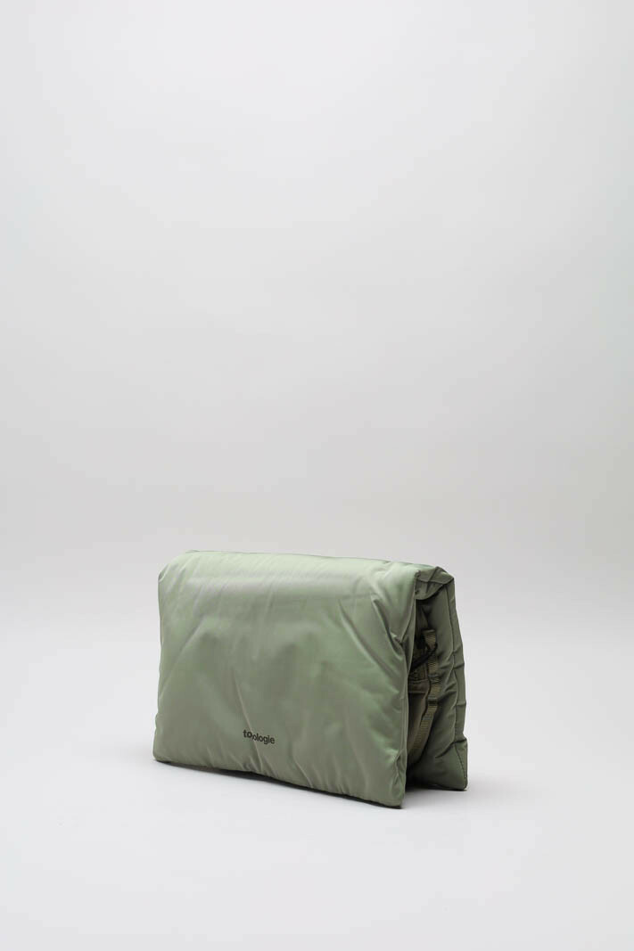 zoom in on Groen Cross body image Groen Cross body image