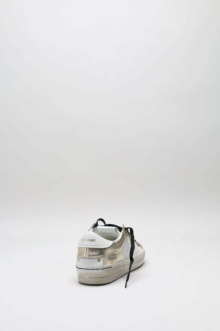 zoom in on Wit Sneaker image Wit Sneaker image