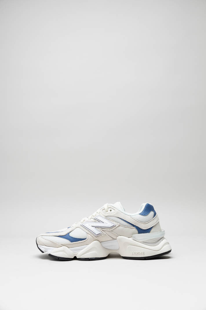 Lichtbeige Sneaker image