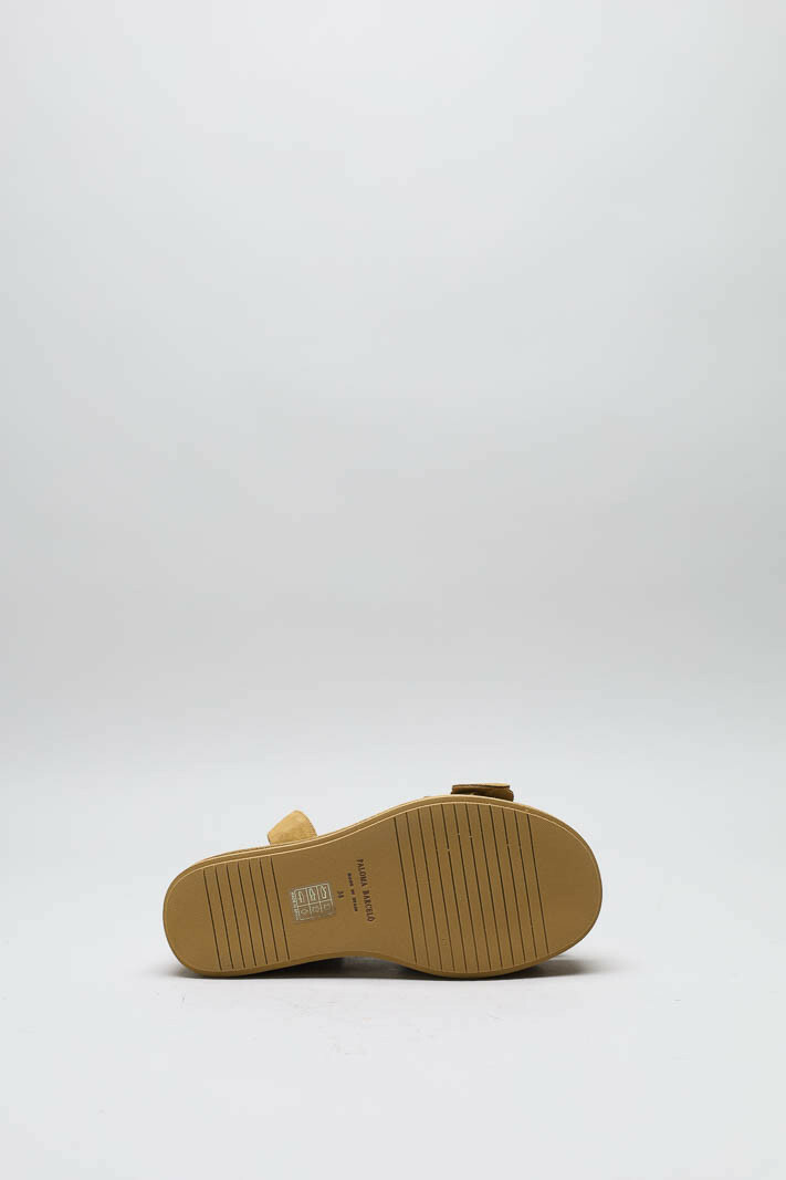 zoom in on Camel Sandaal sleehak image Camel Sandaal sleehak image