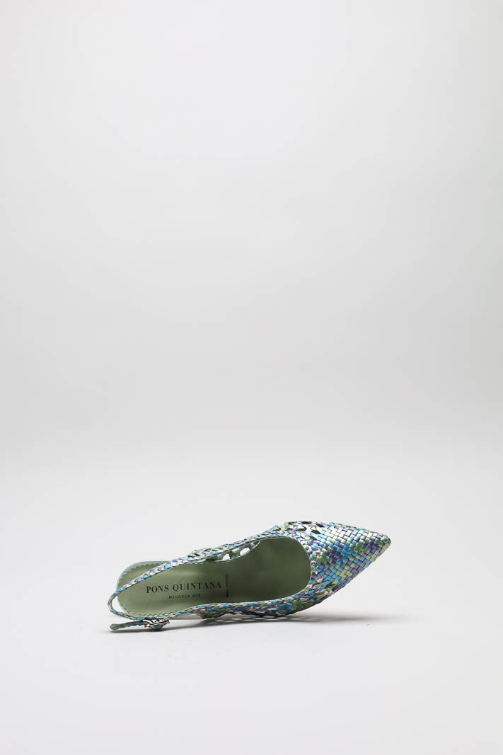 zoom in on Groen Pump image Groen Pump image