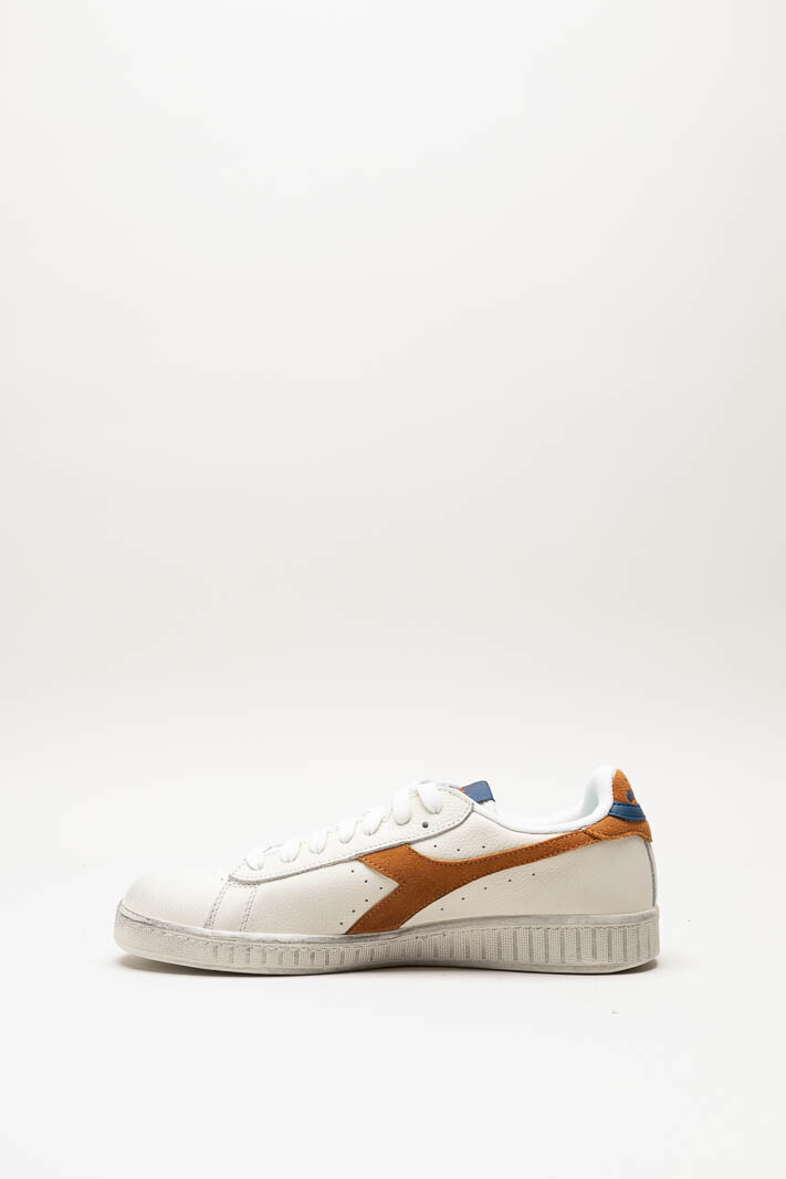 zoom in on Gebroken wit Sneaker image Gebroken wit Sneaker image