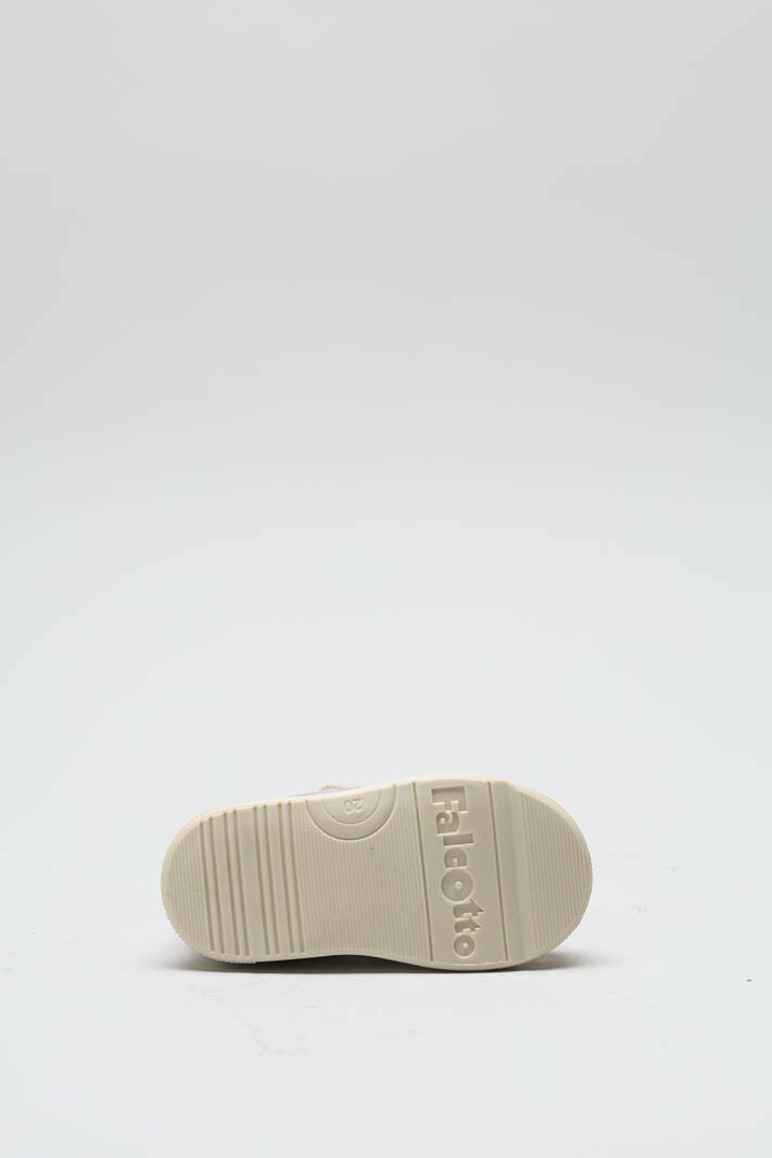 zoom in on Lichtbeige Velcro schoen image Lichtbeige Velcro schoen image