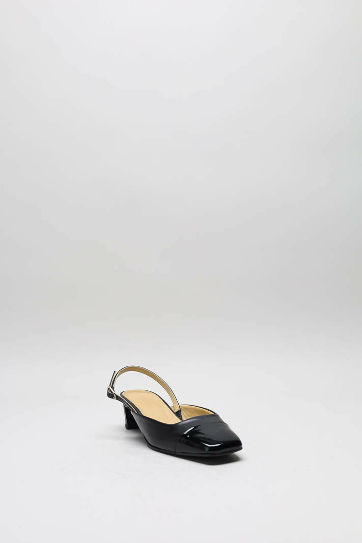 Zwart Pump