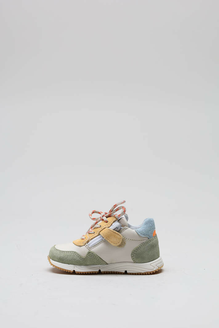zoom in on Kaki Sneaker image Kaki Sneaker image