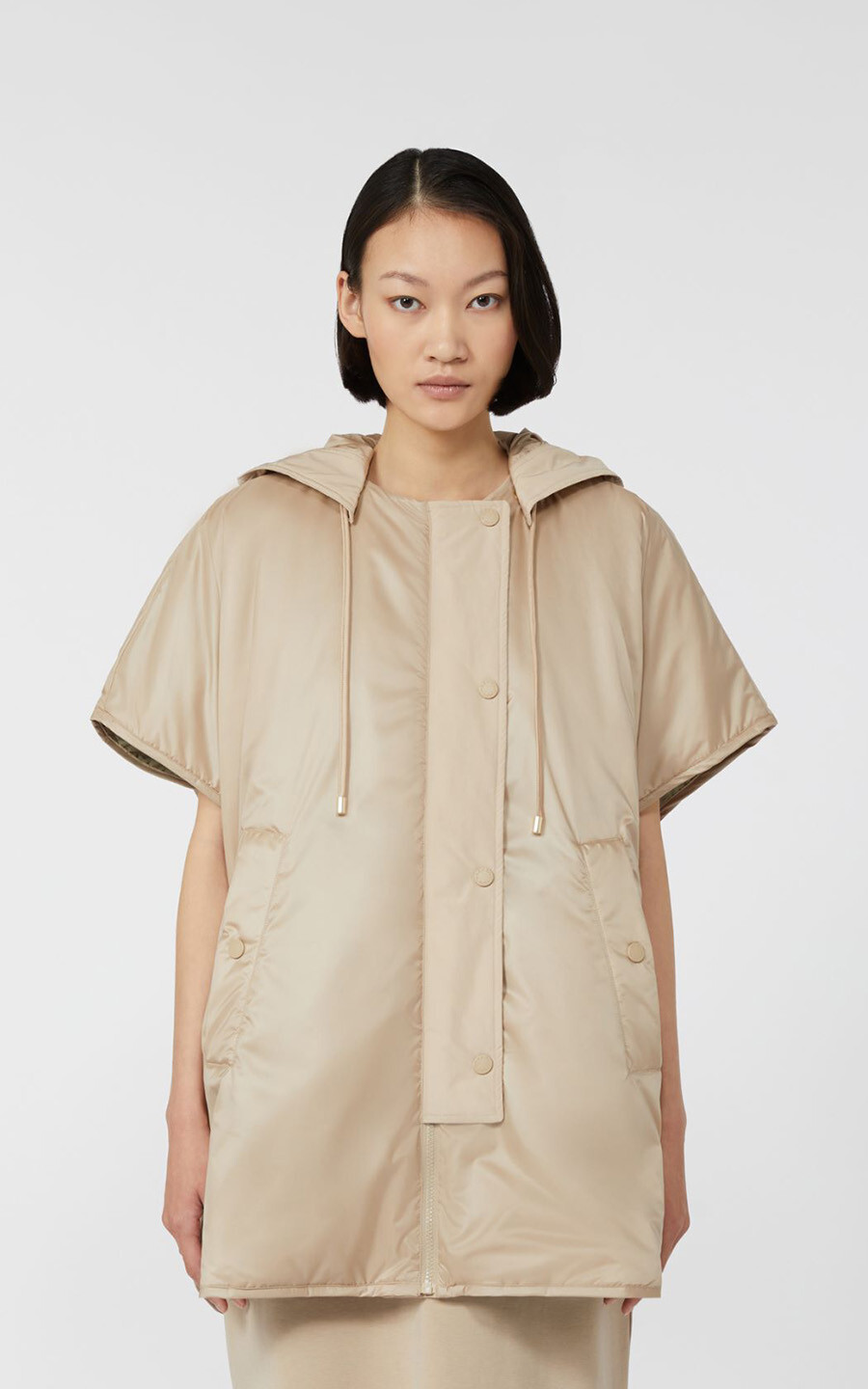 Beige Jas