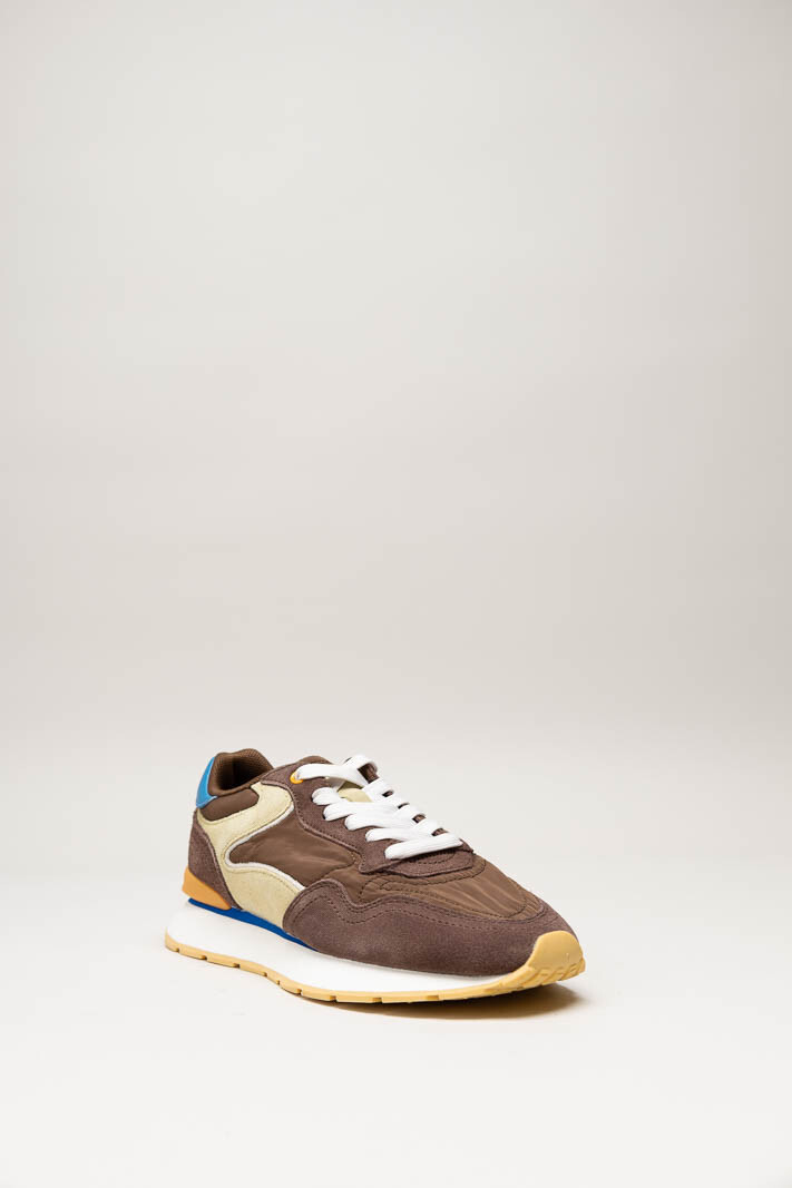 Bruin Sneaker
