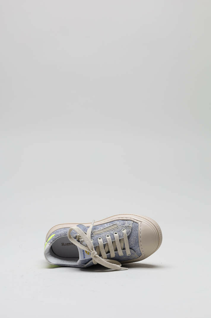 zoom in on Blauw Sneaker image Blauw Sneaker image