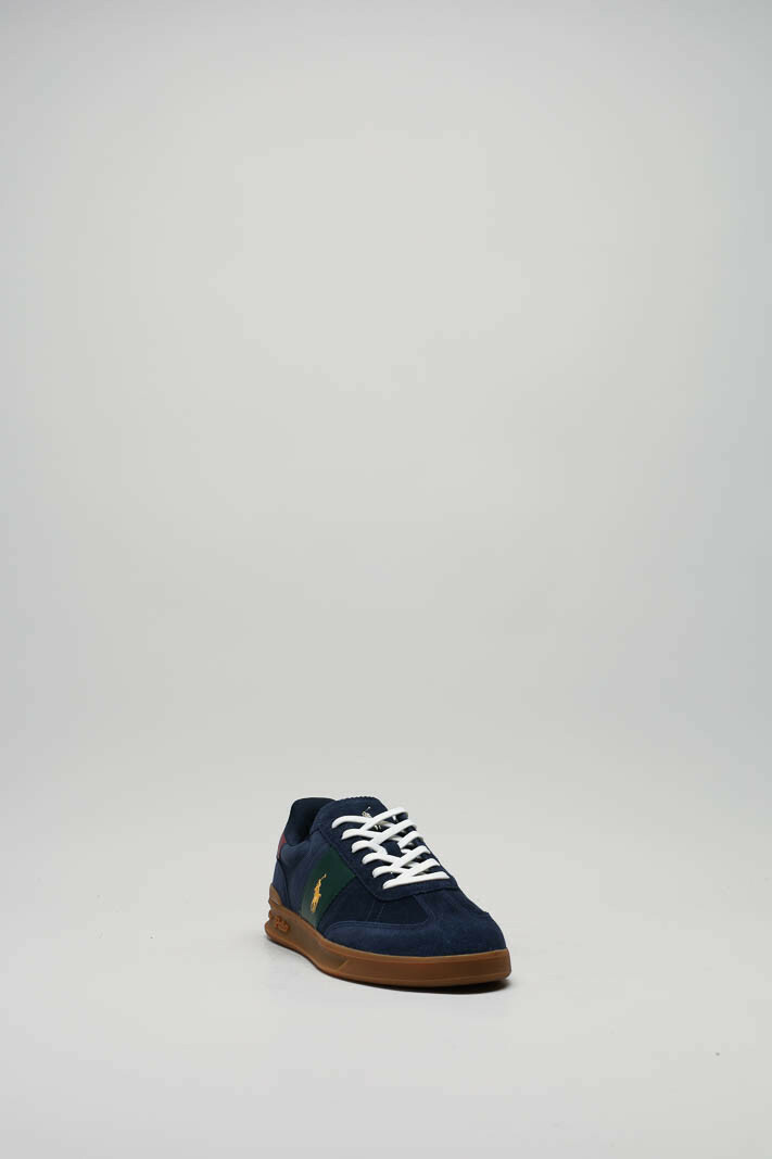 zoom in on Blauw Sneaker image Blauw Sneaker image