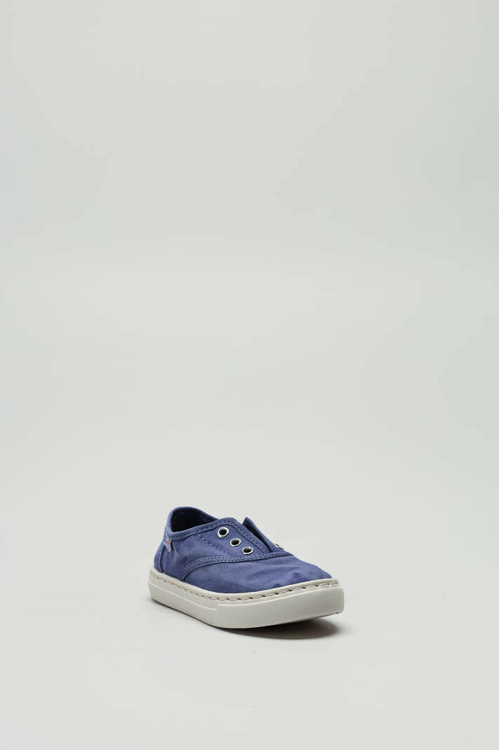 zoom in on Blauw Speelschoen image Blauw Speelschoen image