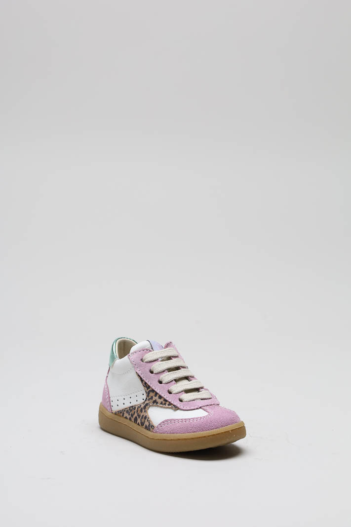 zoom in on Lila Sneaker image Lila Sneaker image