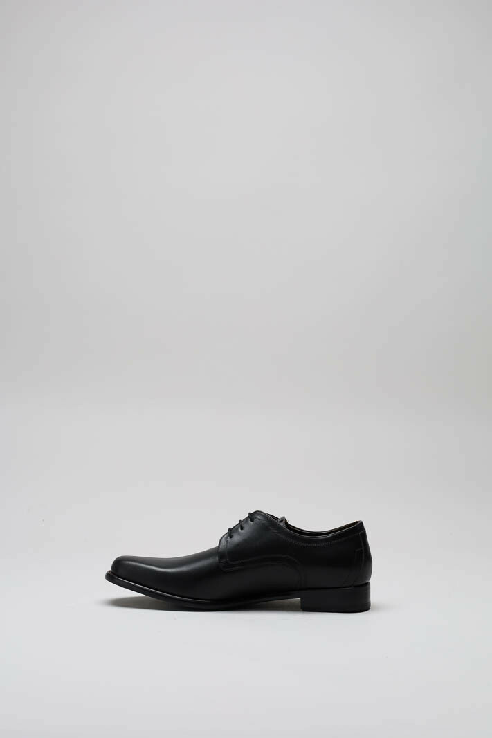 zoom in on Zwart Veterschoen image Zwart Veterschoen image