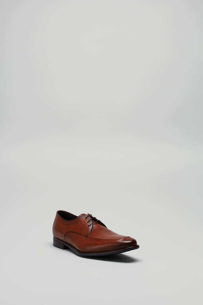 zoom in on Cognac Veterschoen image Cognac Veterschoen image
