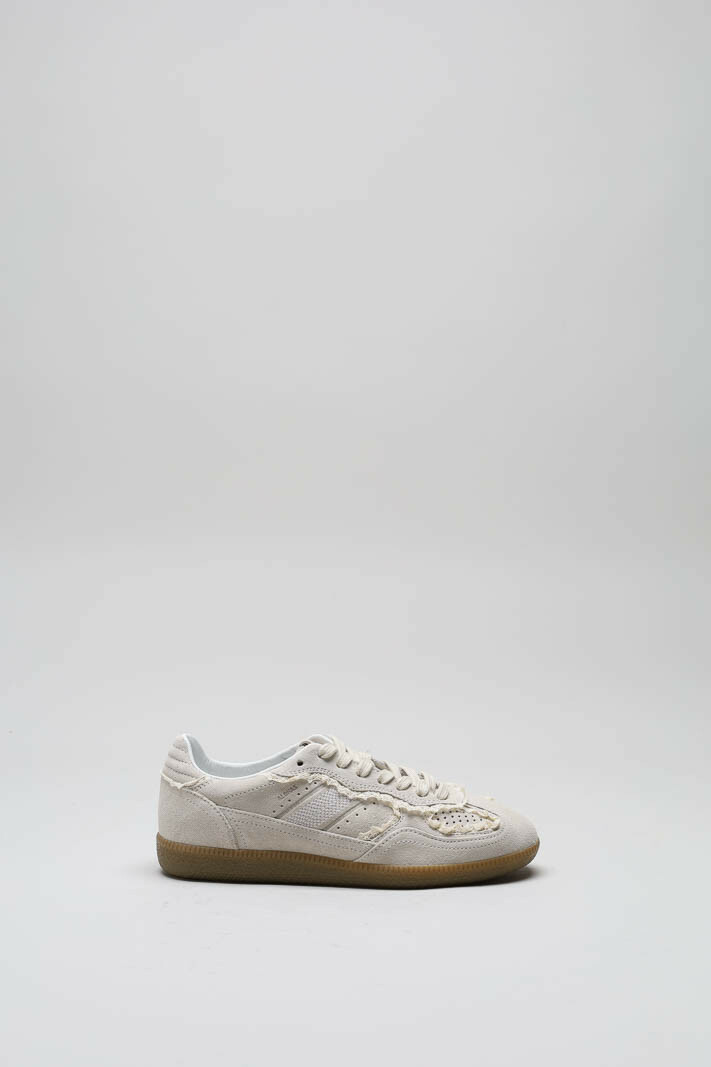Ecru Sneaker