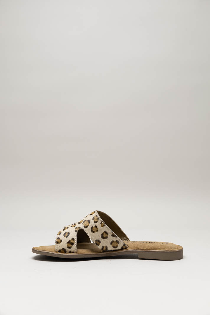 Ecru Slipper image