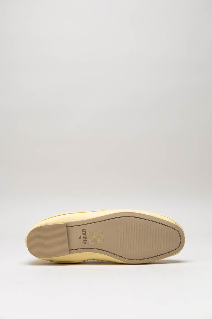 Geel Ballerina image