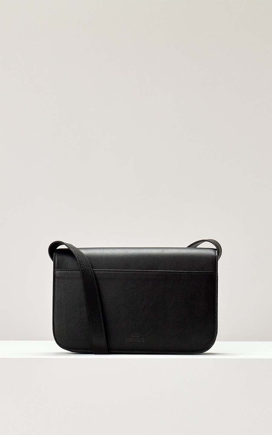 zoom in on Zwart Cross body image Zwart Cross body image