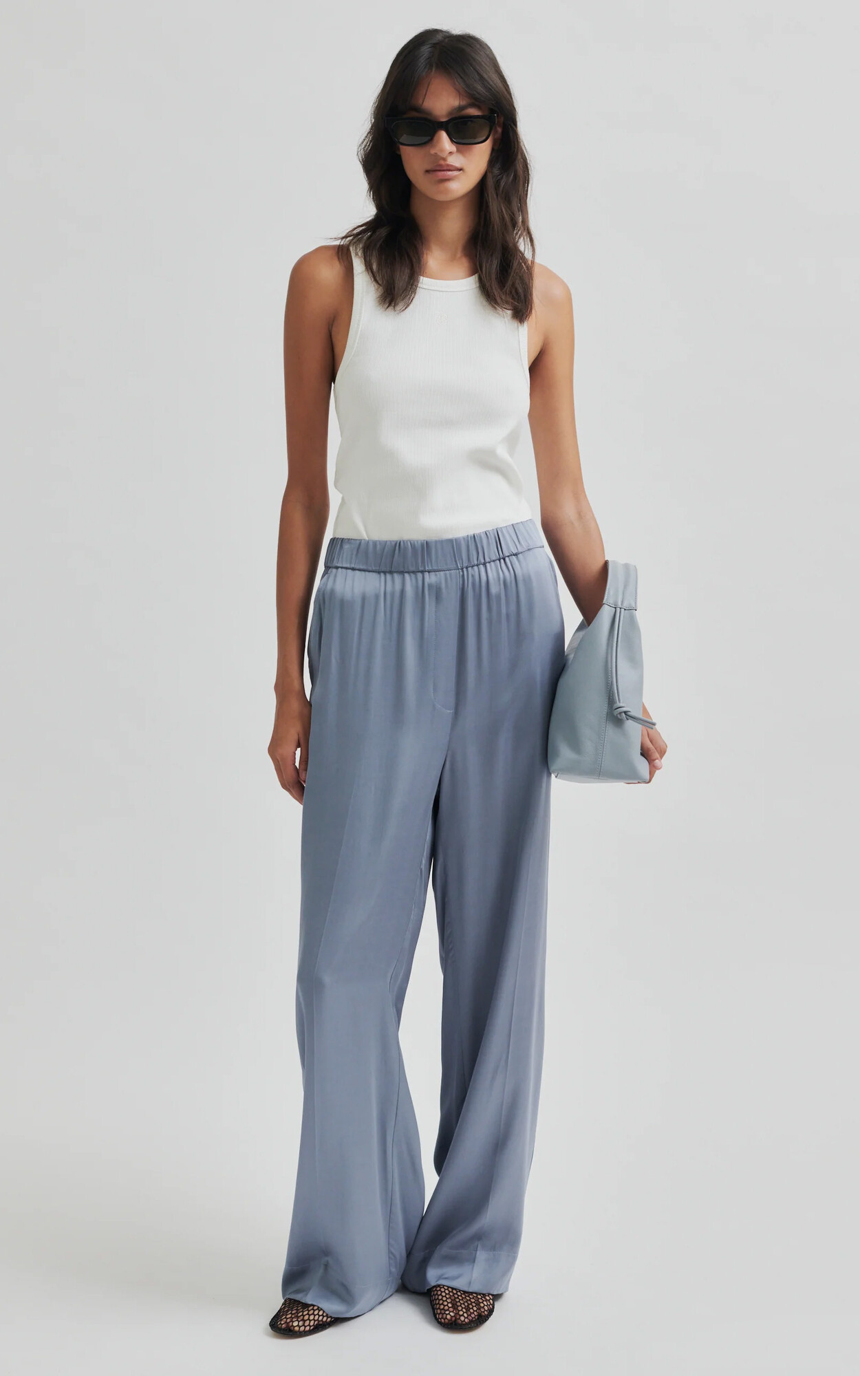 zoom in on Blauw Broek image Blauw Broek image