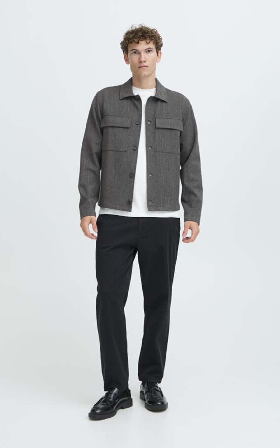 zoom in on Grijs Overshirt image Grijs Overshirt image