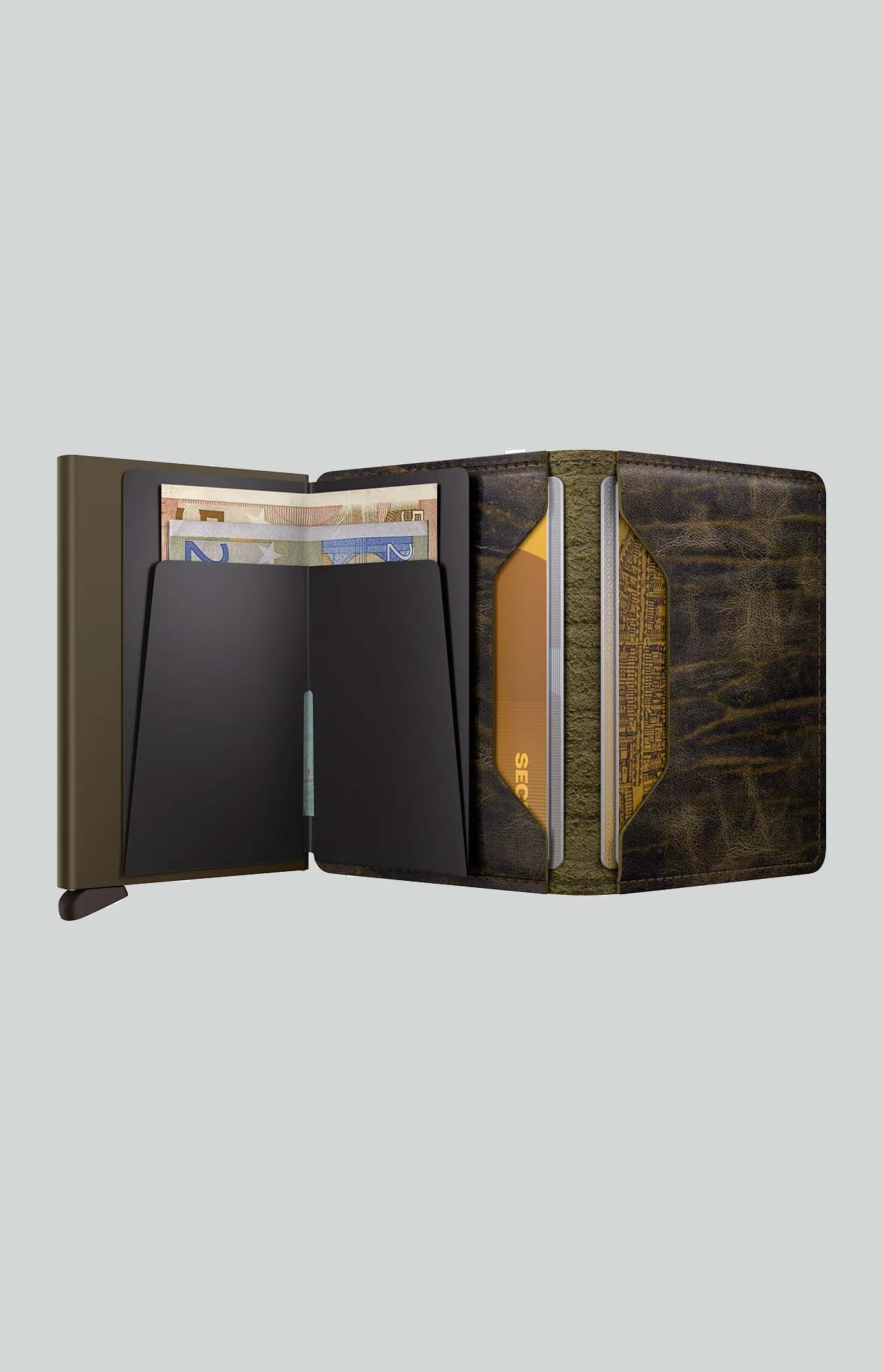 Groen Card protector image