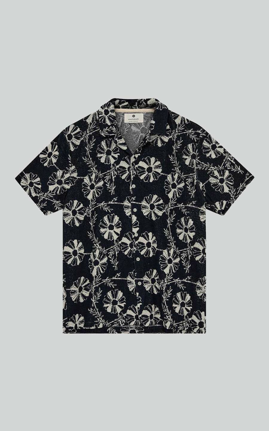 zoom in on Blauw Hemd image Blauw Hemd image
