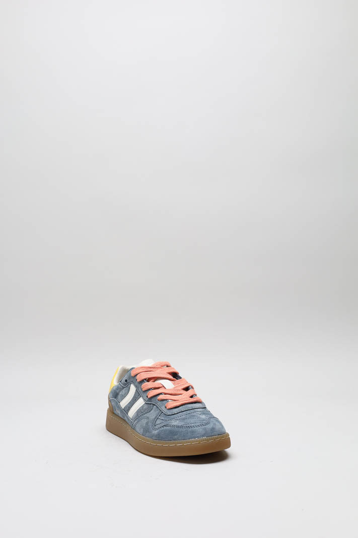 zoom in on Blauw Sneaker image Blauw Sneaker image