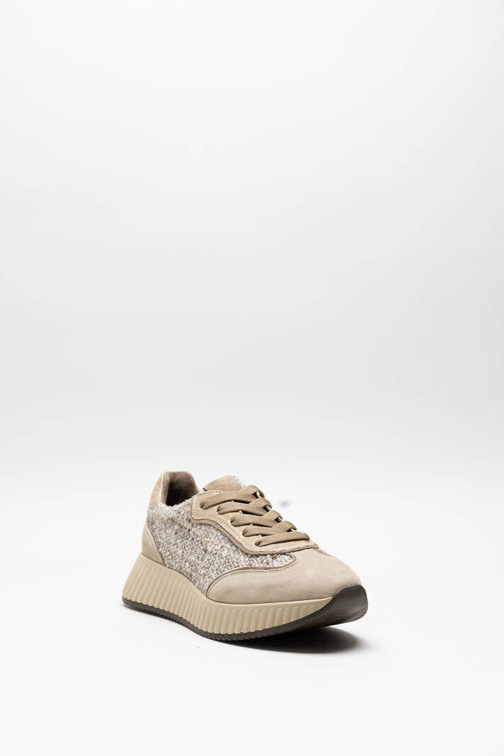 Beige Sneaker