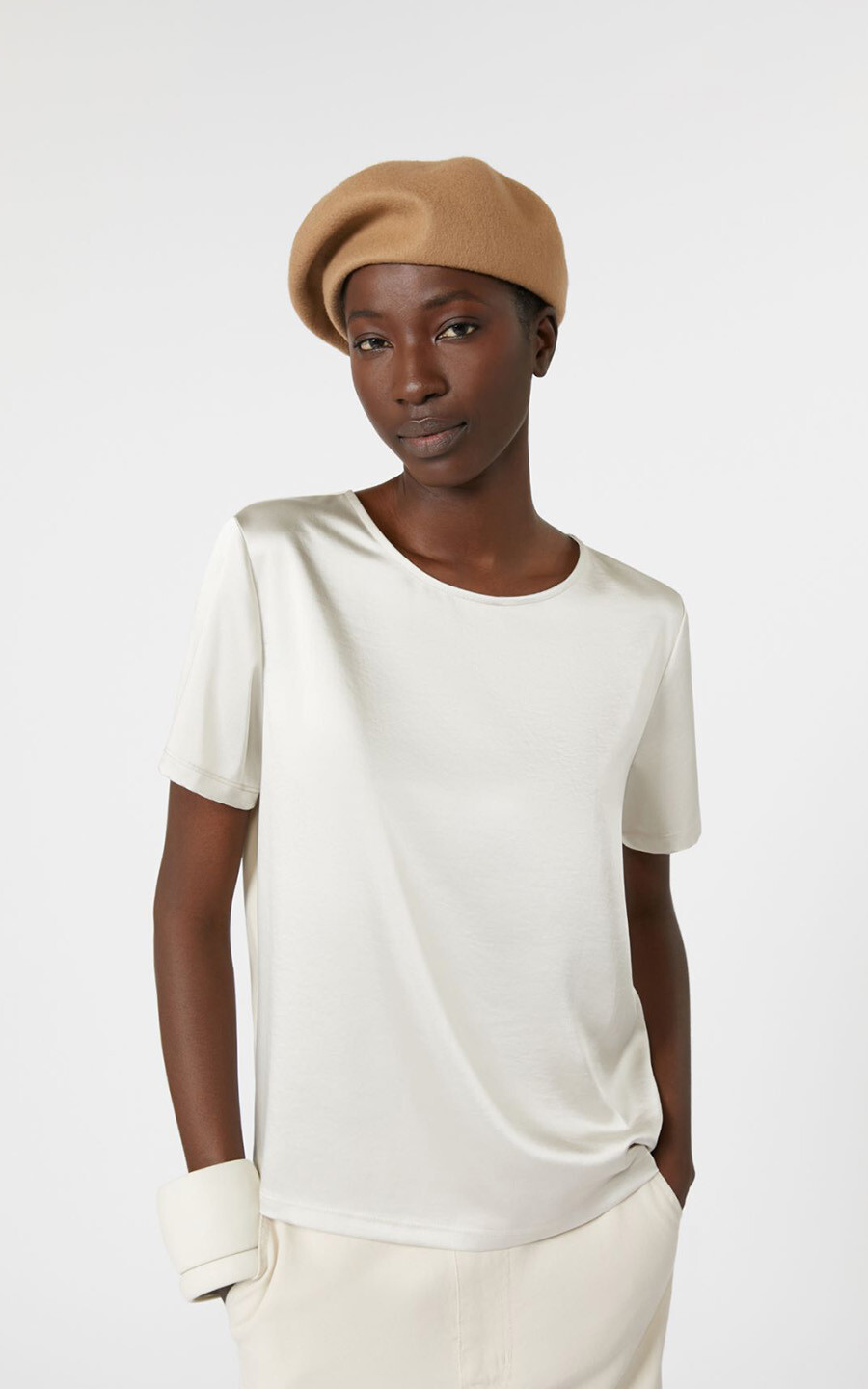 Ecru T-shirt/top
