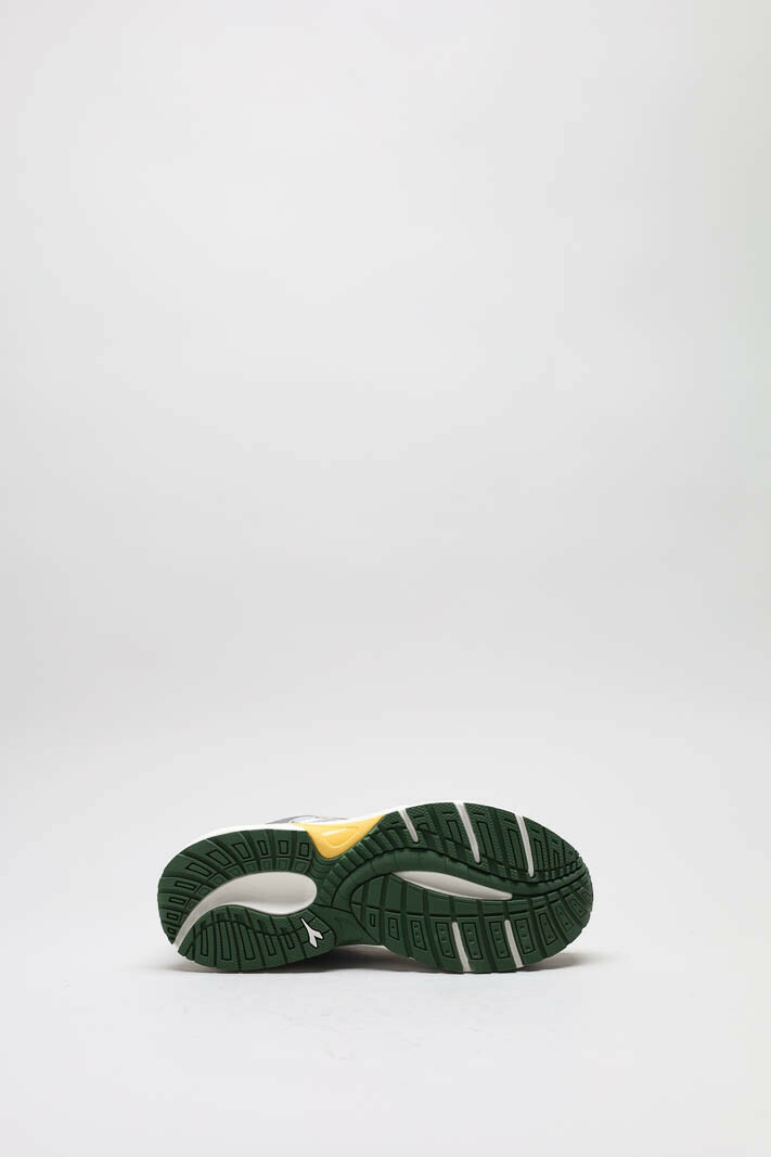 zoom in on Geel Sneaker image Geel Sneaker image