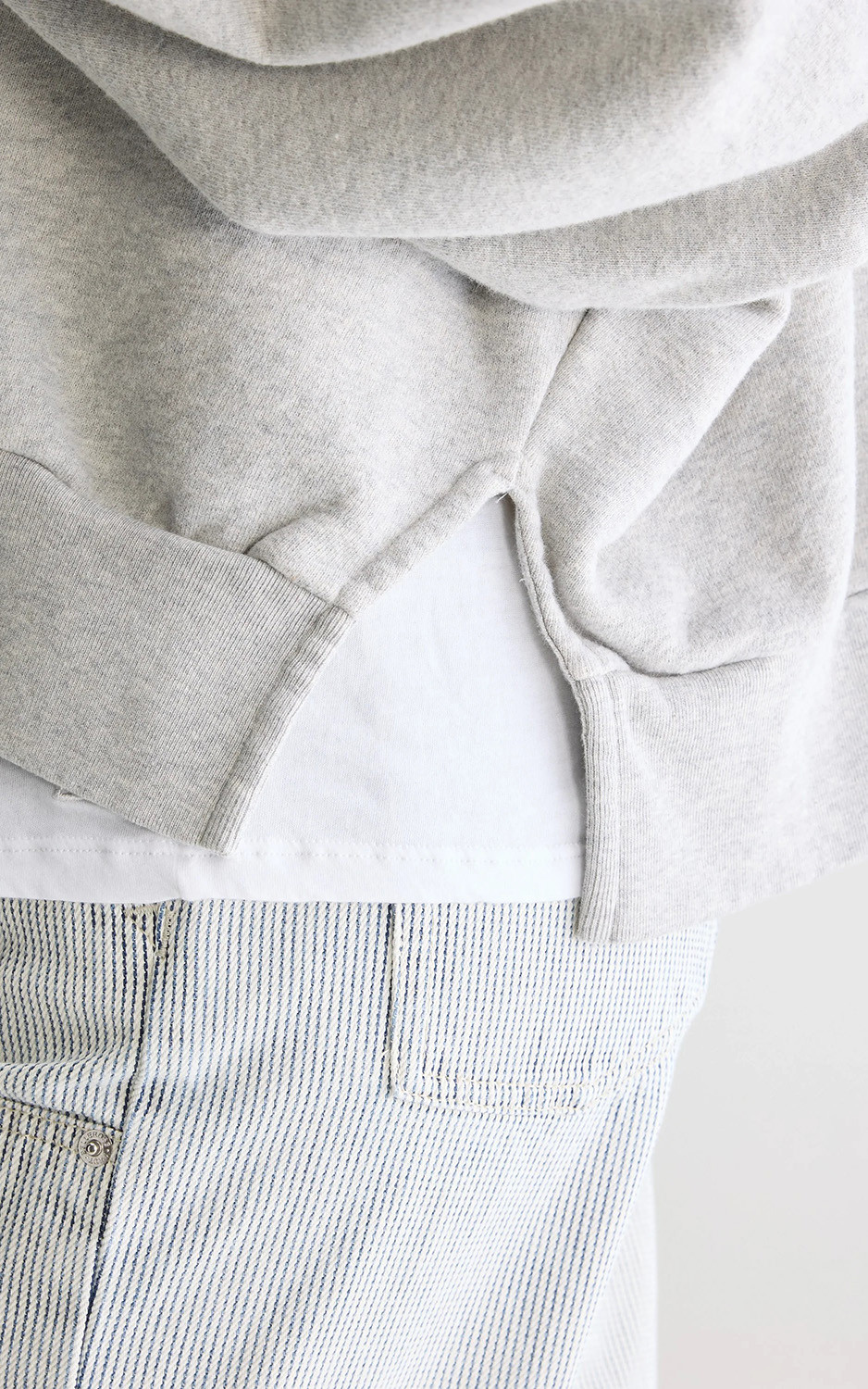 zoom in on Grijs Sweater/trui image Grijs Sweater/trui image