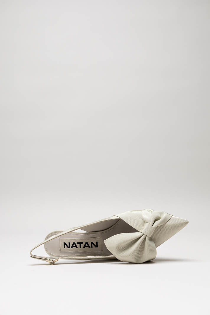 Lichtgroen Pump image