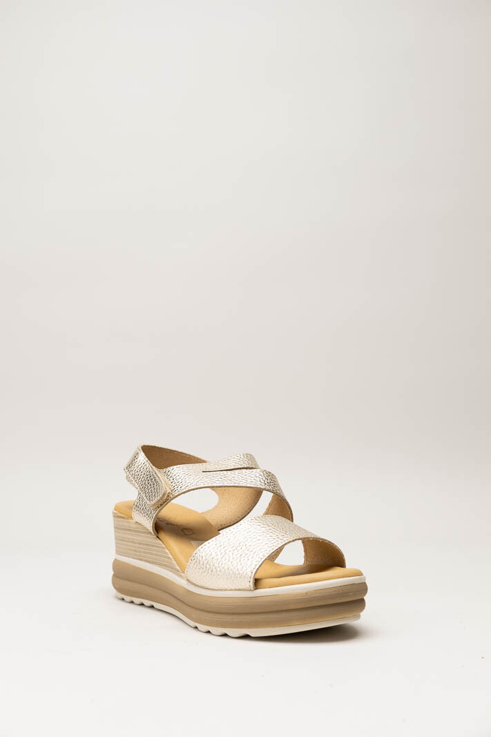 Goud Sandaal sleehak
