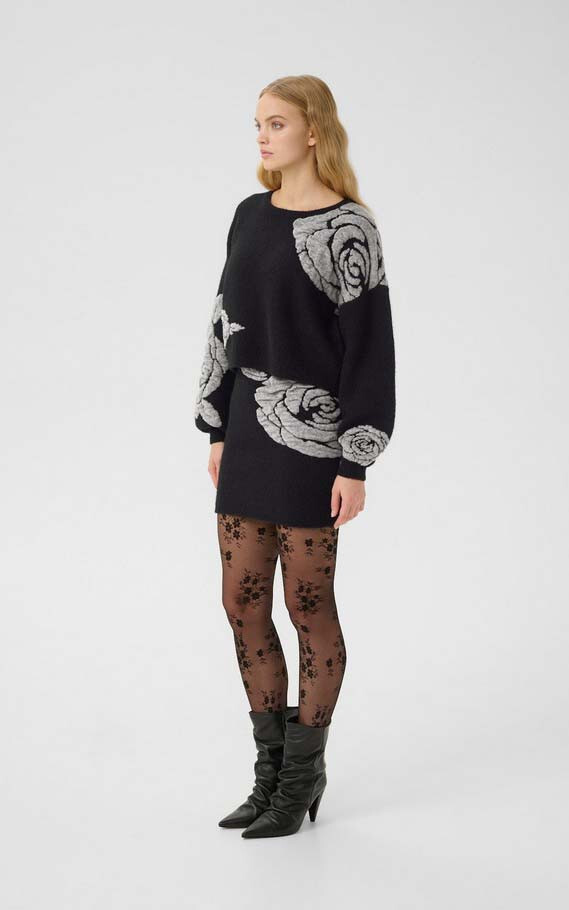 zoom in on Zwart Sweater/trui image Zwart Sweater/trui image