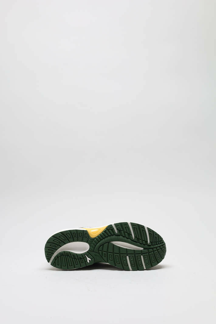 zoom in on Geel Sneaker image Geel Sneaker image