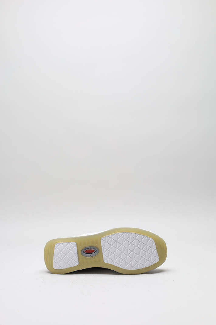zoom in on Wit Sneaker image Wit Sneaker image