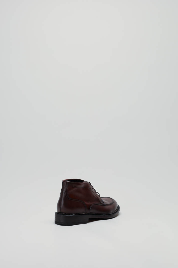 zoom in on Roodbruin Veterschoen hoog image Roodbruin Veterschoen hoog image