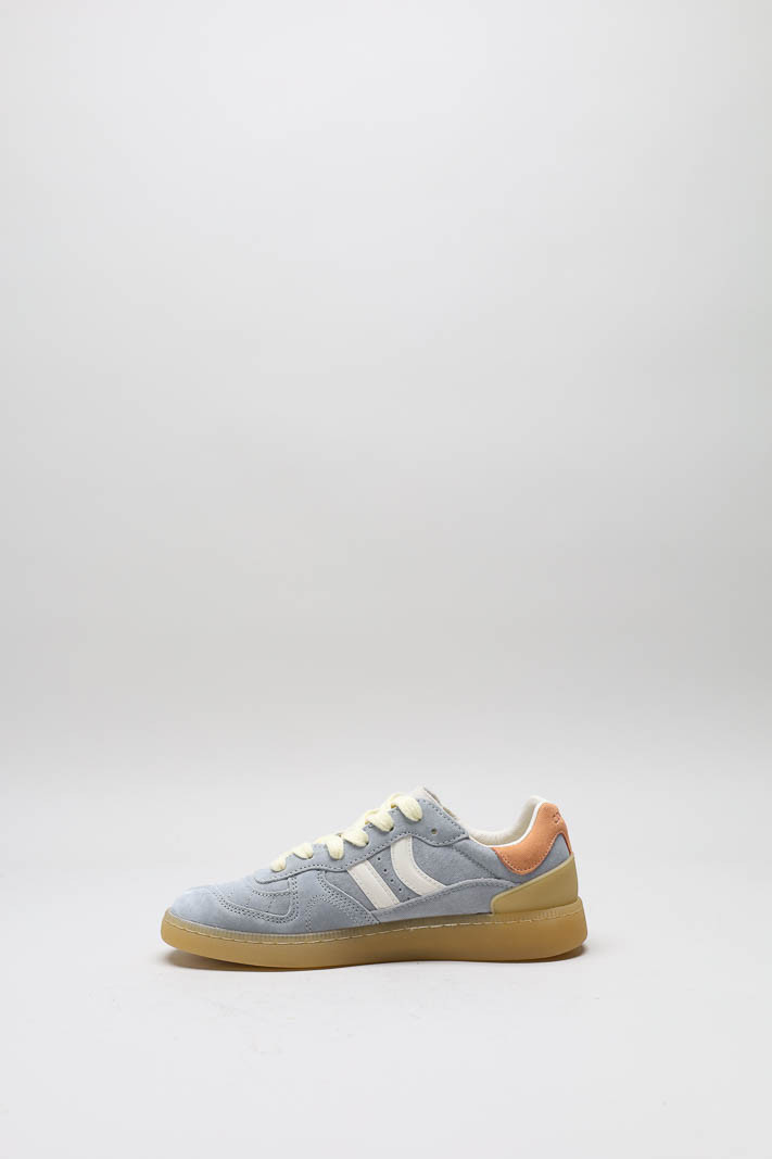 zoom in on Lichtblauw Sneaker image Lichtblauw Sneaker image