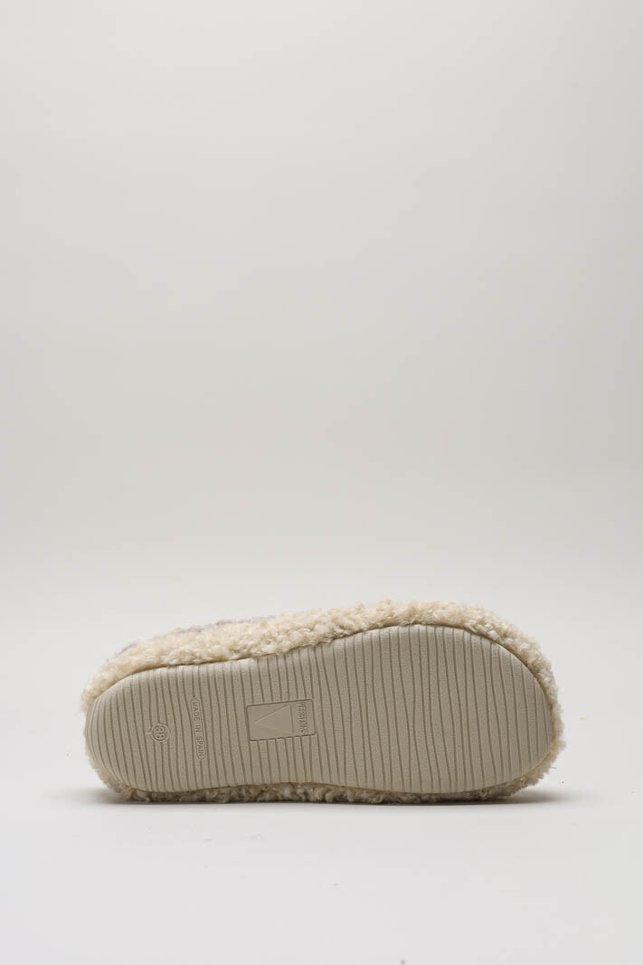 Taupe Pantoffel image