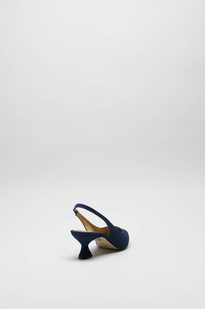 zoom in on Blauw Pump image Blauw Pump image