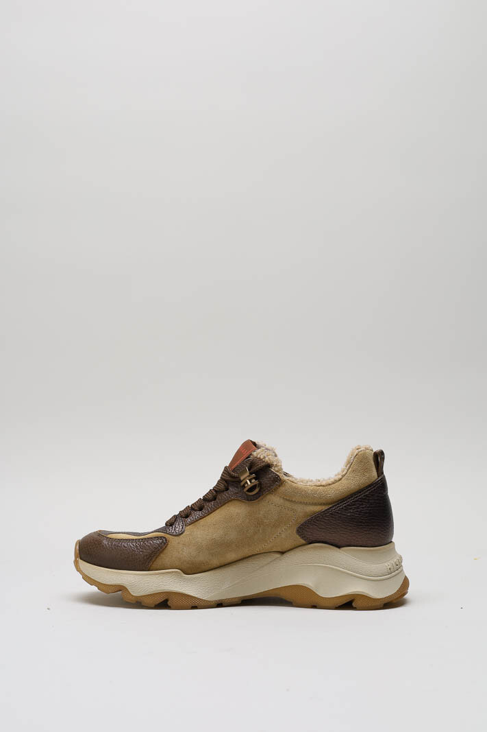 Camel Sneaker image