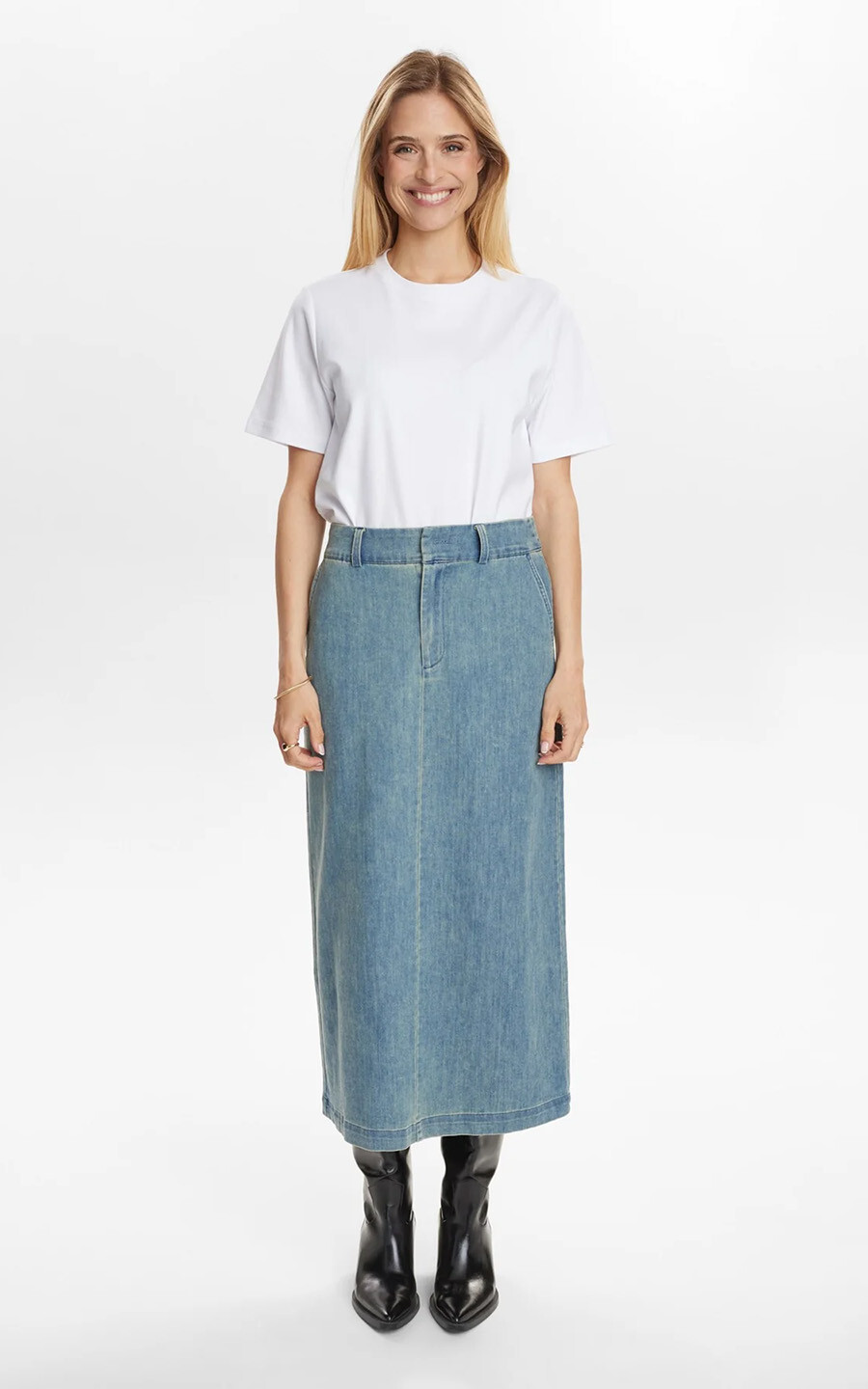 zoom in on Jeans Rok image Jeans Rok image