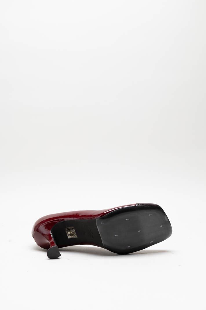 zoom in on Bordeaux Pump image Bordeaux Pump image