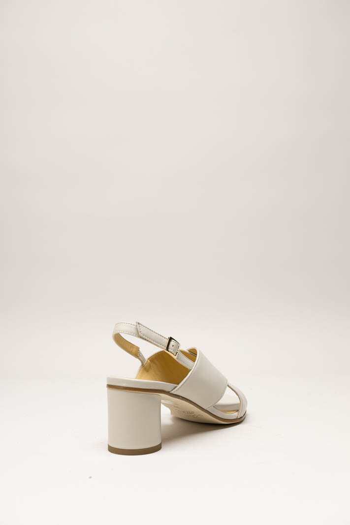 Lichtbeige Sandaal hak image