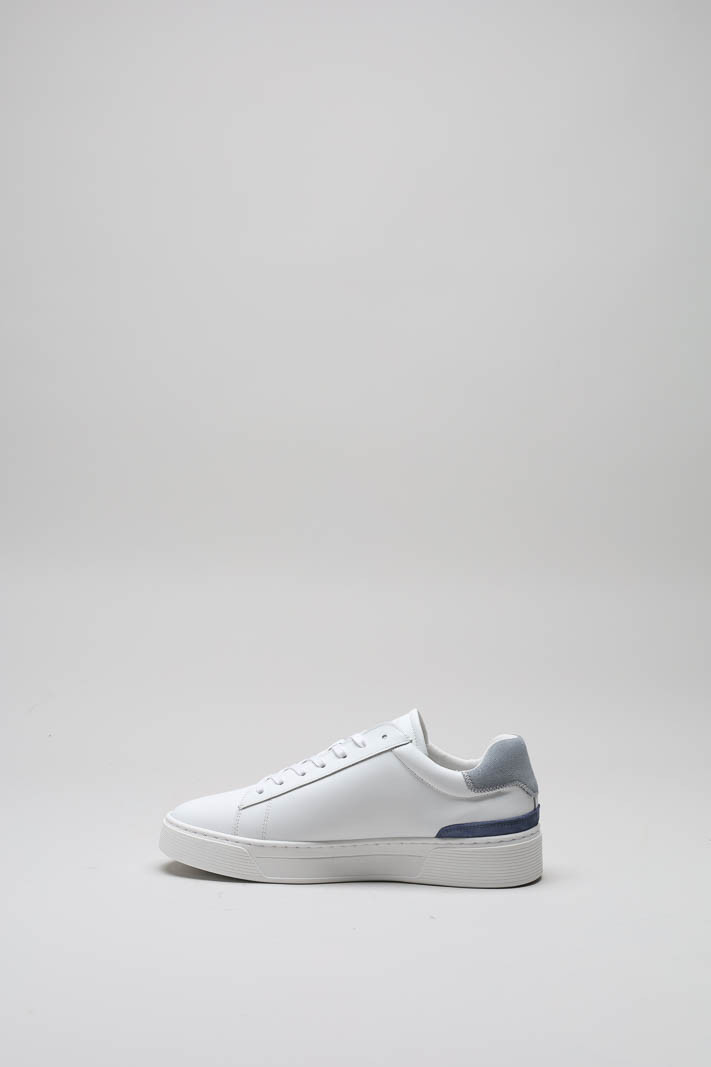 zoom in on Wit Sneaker image Wit Sneaker image